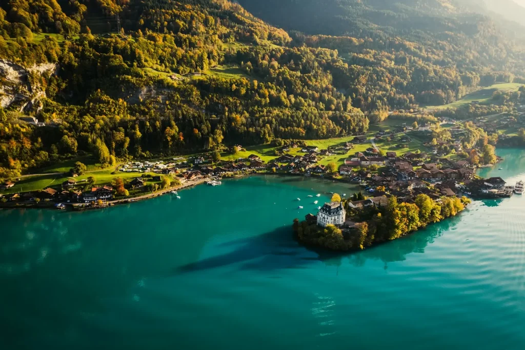 Iseltwald lake